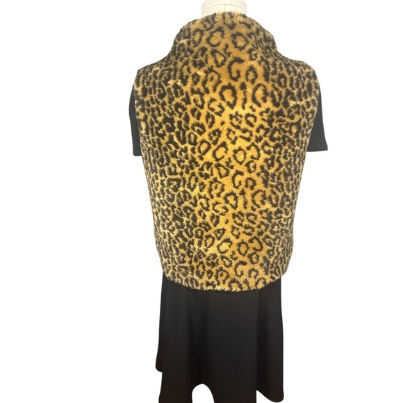 Collection B Animal Print Faux Fur Vest - Picture 3 of 6